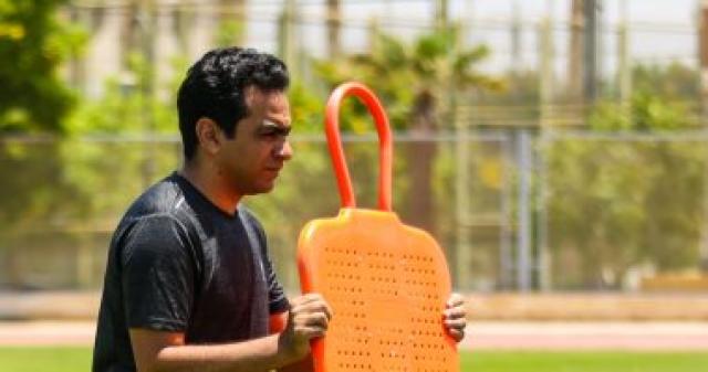 عادل مصطفى