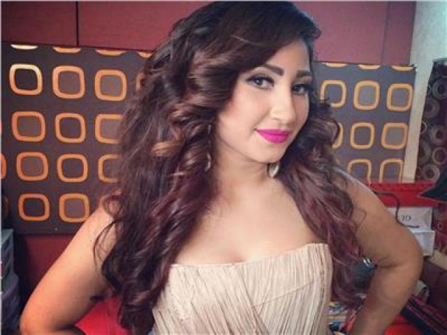 الفنانة بوسي