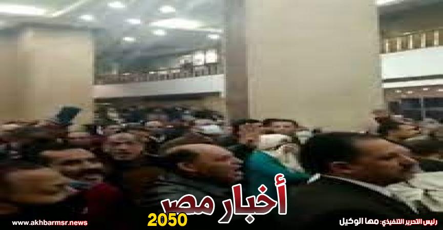 احتجاجات العاملون