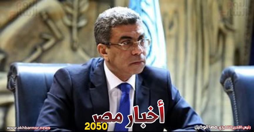 ياسر رزق