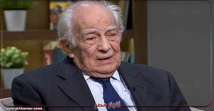 الفنان رشوان توفيق