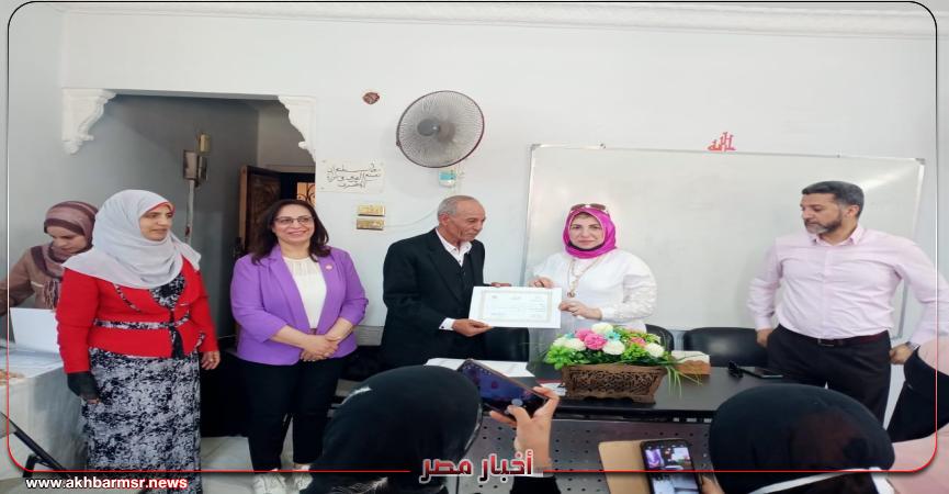 تدريب 102 على مهنتي التفصيل والمشغولات الخشبية بالفيوم