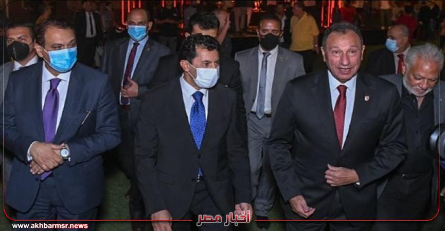 أشرف صبحي ومحمود الخطيب رئيس الأهلي