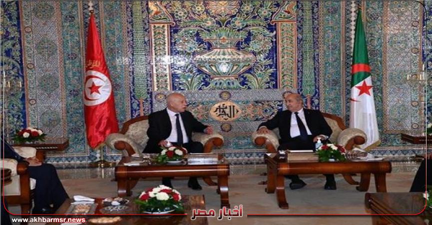 الرئيس الجزائري عبد المجيد تبون ونظيره التونسي قيس سعيد