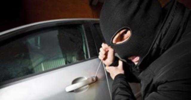 القبض على شخص وسيدة بتهمة سرقة سيارة فى القاهرة