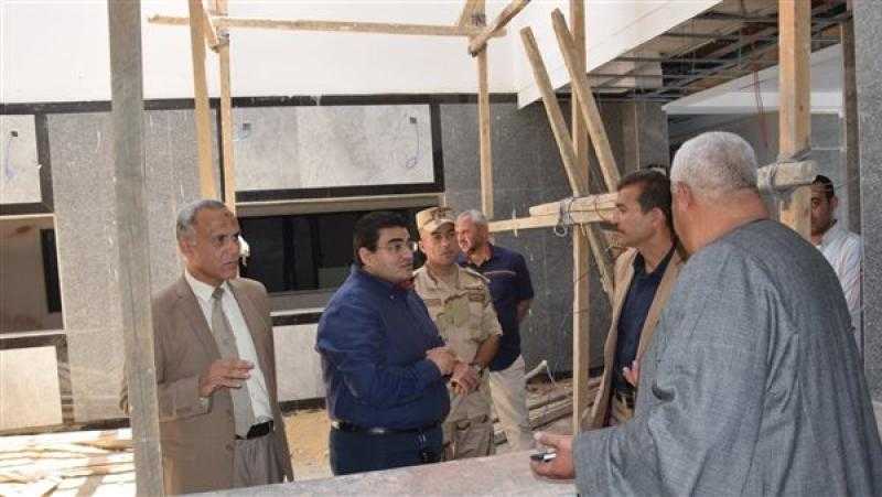 نائب محافظ بني سويف يتفقد مستجدات المرحلة الأولى من مشروعات ”حياة كريمة” بقرى ناصر