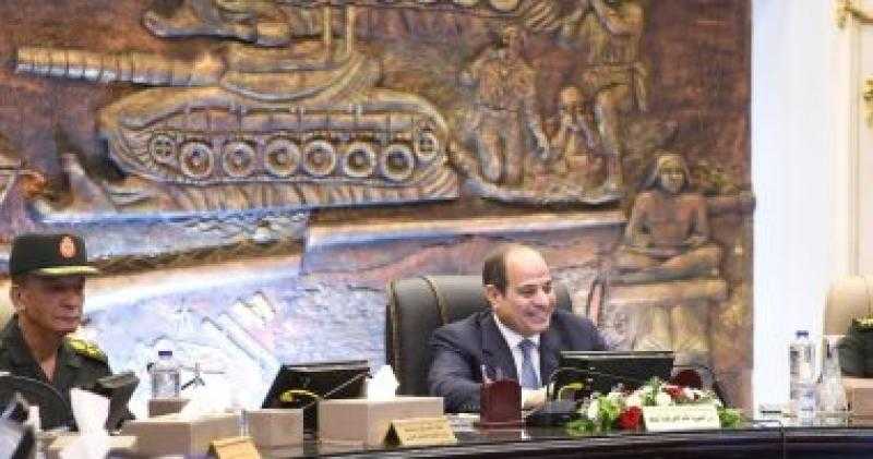 الرئيس السيسى يؤكد حرص الدولة على اتباع أعلى المعايير لانتقاء الكوادر علميا وفنيا