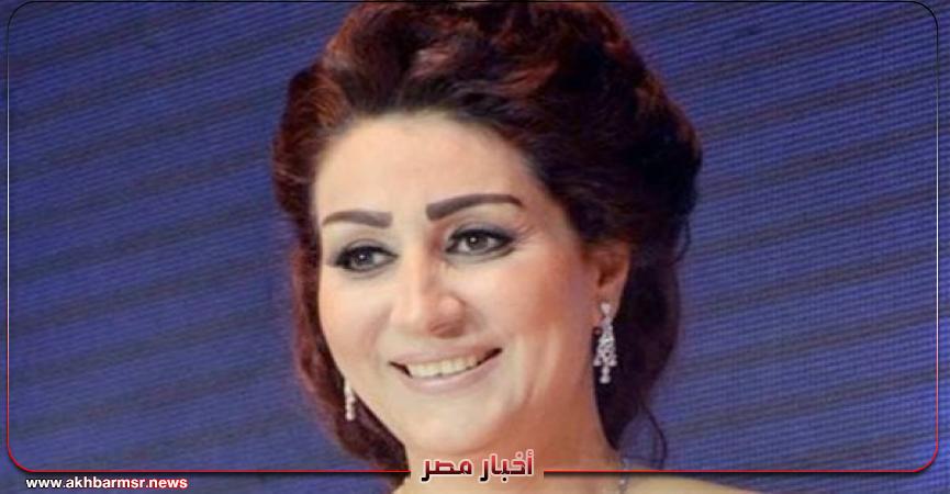 وفاء عامر