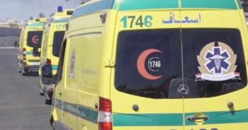 إصابة 10 اشخاص فى إنقلاب ميكروباص بطريق إقليمى العياط