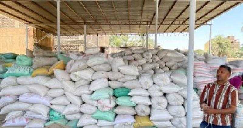 ضبط 47 طن قمح مهربة بمركز المنيا و 9 أطنان بملوى وتسليمها للصوامع الحكومية