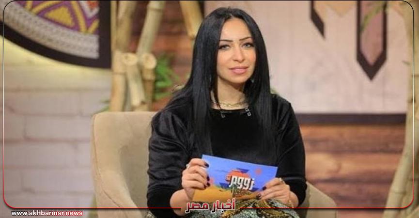 سالي عاطف