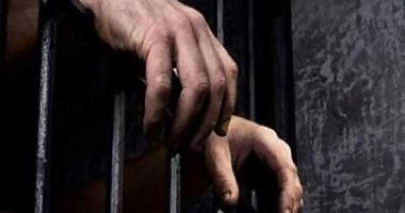 القبض على متهمين بحوزتهما حشيش وهيروين فى فايد بالإسماعيلية