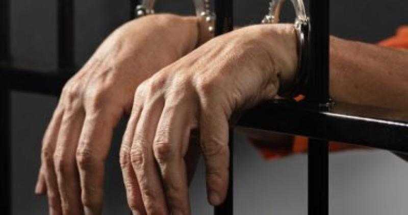 السجن 10 سنوات لـ 3 أشقاء بتهمة إشعال النار فى منزل شخص بسوهاج