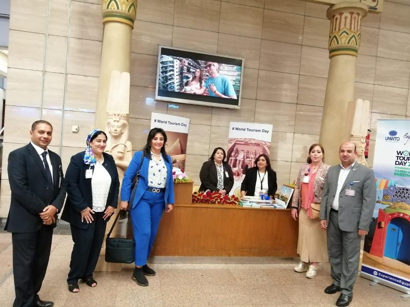 نائب وزير السياحة والآثار لشئون السياحة تعقد عددًا من اللقاءات المهنية