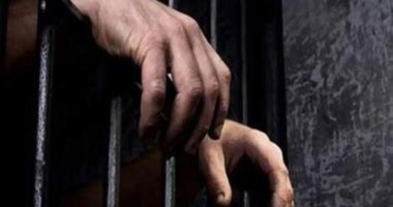 تخصصوا فى النصب.. إحالة 3 متهمين استولوا على أموال شاب بالمقطم للجنايات
