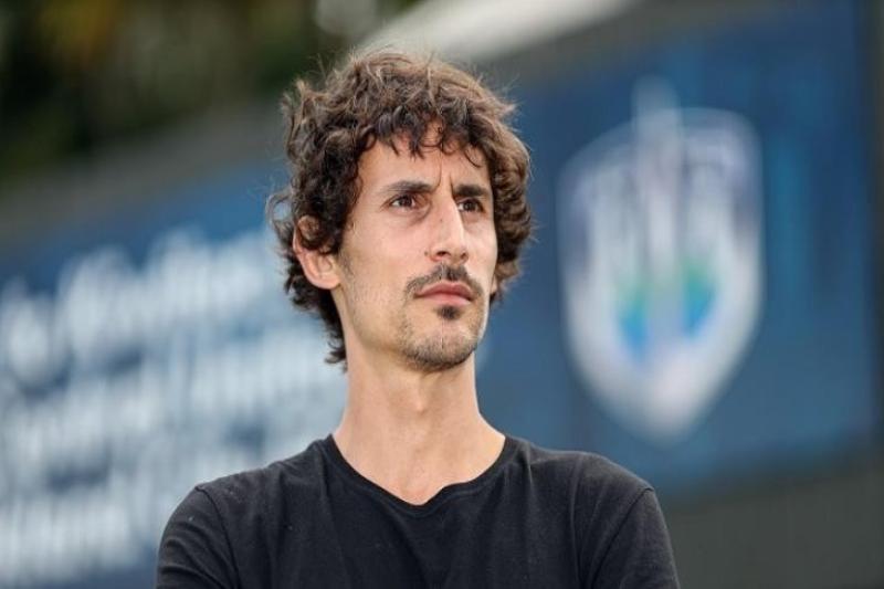 مدرب أوكلاند: معلول الأفضل في الأهلي.. ومواجهة اتحاد جدة صعبة