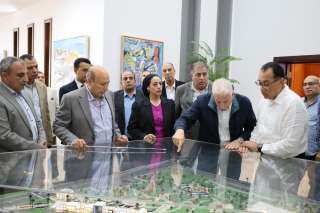 مدبولي يتفقد مبنى مجلس مدينة شرم الشيخ الجديد ومبنى خدمات مصر والمركز التكنولوجي والحديقة المركزية