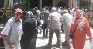 وصول جثمان الإذاعي أحمد أبو السعود لمسجد السيدة نفيسة لأداء صلاة الجنازة