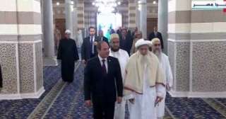 شاهد : الرئيس السيسي  يشارك في افتتاح مسجد السيدة زينب بعد انتهاء تطويره