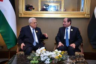 التقي السيد الرئيس عبد الفتاح السيسي اليوم بالرئيس الفلسطيني محمود عباس، وذلك على هامش أعمال القمة العربية المنعقدة بالبحرين.