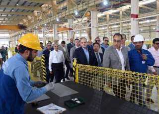 رئيس الوزراء يتفقد مشروعات صناعية وتكنولوجية في بني سويف لتعزيز التوطين وزيادة الاستثمار