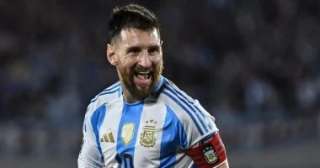 ميسي يرد على رافينيا بعد سحق البرازيل في تصفيات كأس العالم