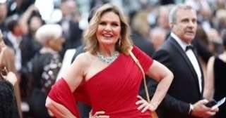 يسرا تتألق في مهرجان كان السينمائي.. صور جديدة من السجادة الحمراء
