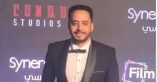 عصام السقا على ريد كاربت عرض خاص فيلمه الجديد ”المشروع X ”