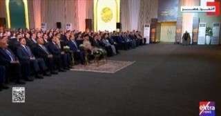 الرئيس السيسى يشهد فيلما تسجيليا عن جهود الدولة فى زيادة الرقعة الزراعية