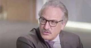المخرج عمر زهران يغادر قسم الدقى بعد إنهاء إجراءات الإفراج عنه