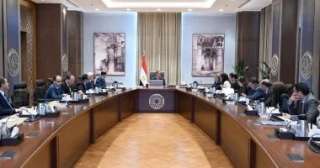 رئيس الوزراء يستعرض مجموعة مقترحات لخفض معدلات الدَين كنسبة من الناتج المحلى