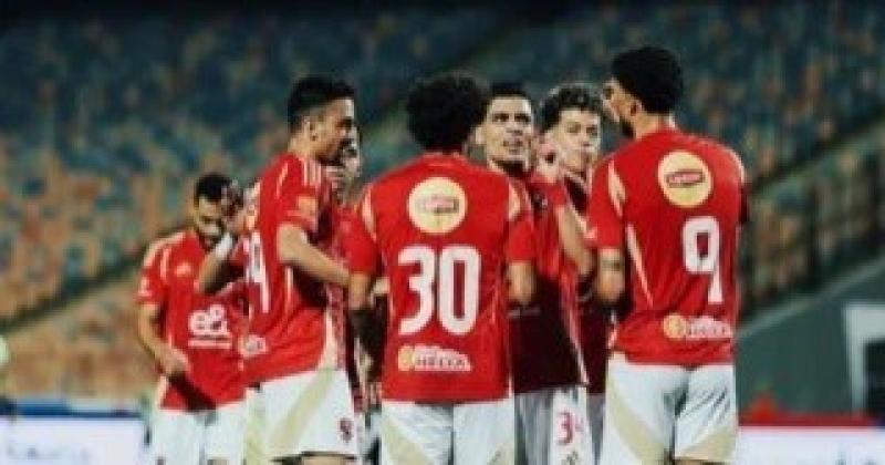 الأهلي يتفق مع ريبيرو على إعادة فتح ملف الصفقات بعد كأس العالم للأندية