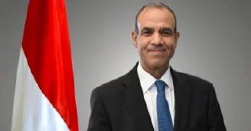 وزير الخارجية يؤكد ضرورة الحفاظ على استقرار الممرات الملاحية الدولية