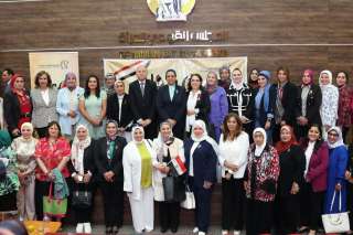 المجلس القومي للمرأة ينظم لقاء تنسيقي مع محافظة القاهرة والمديريات التابعة لها في اطار مبادرة معا بالوعى نحميها