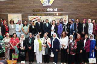 المجلس القومي للمرأة ينظم لقاء تنسيقي مع محافظة القاهرة والمديريات التابعة لها في اطار مبادرة معا بالوعى نحميها