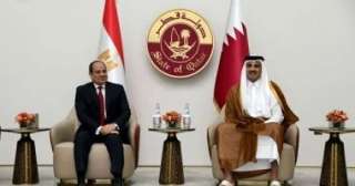 الرئيس السيسى وأمير قطر يبحثان التنسيق المكثف للتوصل إلى وقف إطلاق النار في قطاع غزة