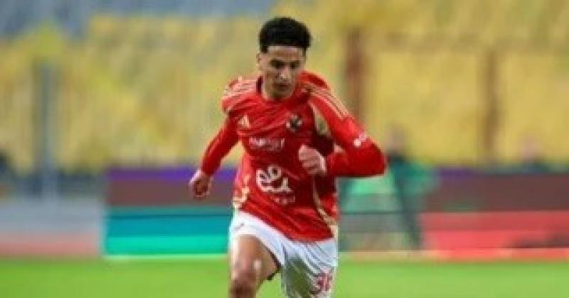 الأهلى يفاضل بين 3 عروض محلية لاستعارة محمد عبد الله