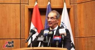 وزير الاتصالات يتابع حريق سنترال رمسيس