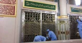 ما حكم من حج ولم يزر قبر النبى ﷺ