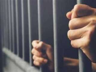 حبس طفل بتهمة قتل طالب ثانوي بسبب لعب الكرة في قنا