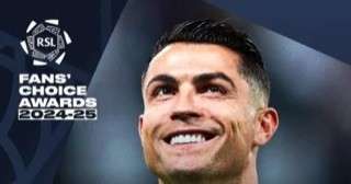 كريستيانو رونالدو يحصد جائزة ”لاعب الموسم” من اختيار الجماهير
