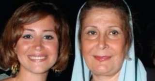أشرف زكي ينفى وفاة الفنانة زيزى مصطفى والدة منة شلبي
