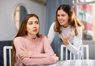 5 أبراج تجيد الانسحاب من العلاقات السامة بصمت وذكاء.. تعرف عليهم