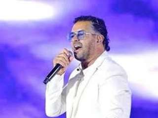 نقابة الموسيقيين توقف راغب علامة عن الغناء في مصر وتستدعيه للتحقيق بسبب ”مخالفة القيم”