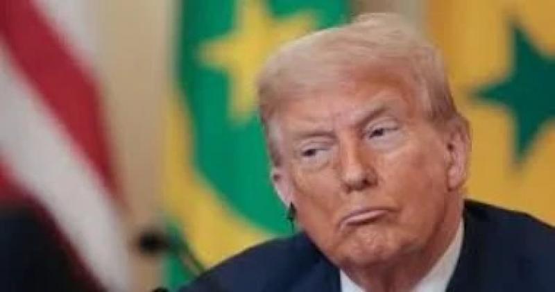 ترامب يلوّح بإلغاء الرسوم الجمركية مقابل فتح الأسواق ويعلن اتفاقًا تجاريًا مع الفلبين