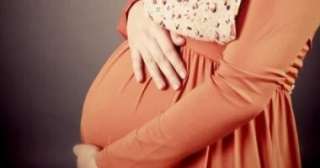 مخاطر ارتداء الجينز الضيق أثناء الحمل