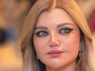 ياسمين الخطيب لمصطفى كامل: اللي عنده برد بيقفل موبايله