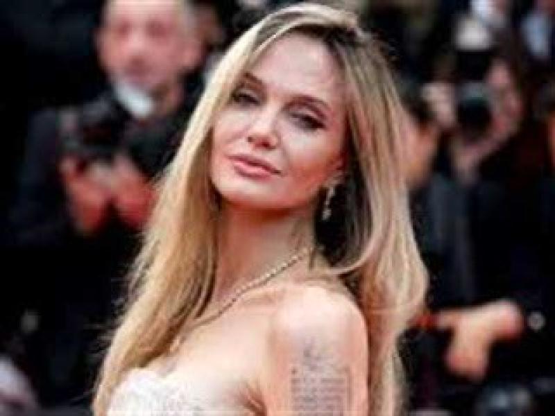 أنجلينا جولي توجه رسالة مؤثرة وتحذر من وفاة 132 ألف طفل في غزة بسبب الجوع