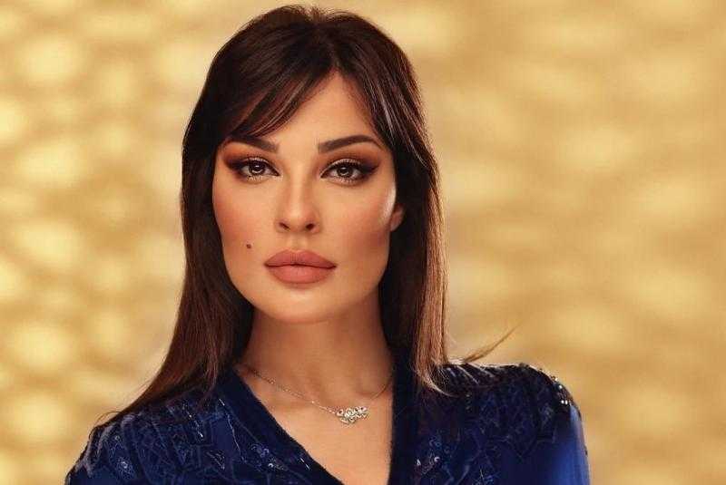 نادين نجيم تتألق في فستان أسود جريء بأحدث إطلالة لها عبر إنستجرام
