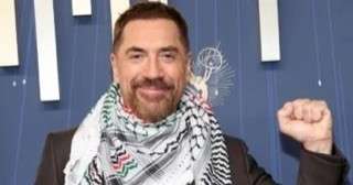 بعد ارتداء خافيير بارديم الكوفية الفلسطينية بحفل الإيمي.. نجوم عالميون ساندوا القضية